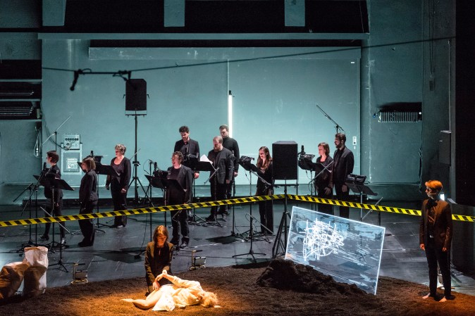 Archipel_20180324_Back-Into-Nothingness_photography-1-13_original